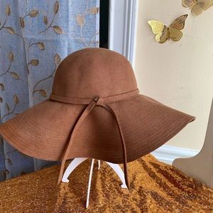 (Sold)Floppy Tan Hat
